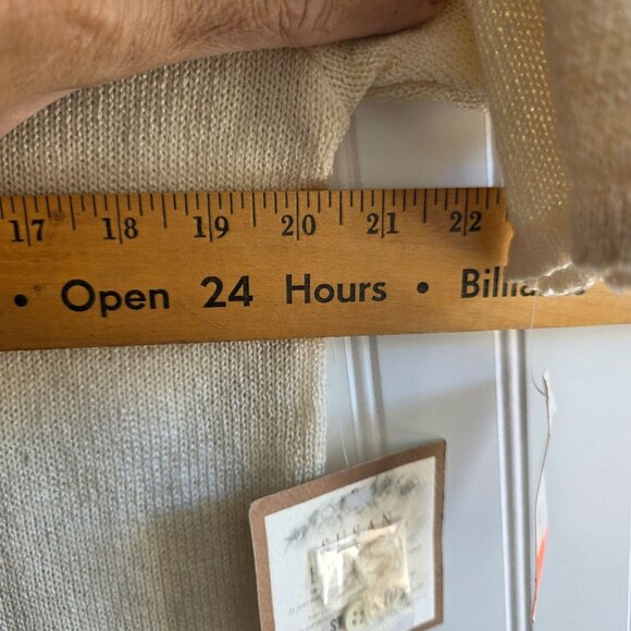 Susan Bristol 1991 Large Knit Top Hand Embroider Floral Keyhole Beige Deadstock - Picture 6 of 8